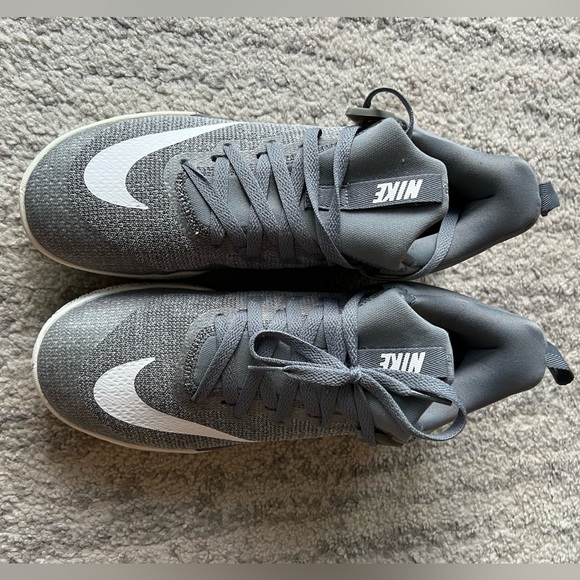 Nike Zoom Shift Basketball Shoes - Picture 2 of 5